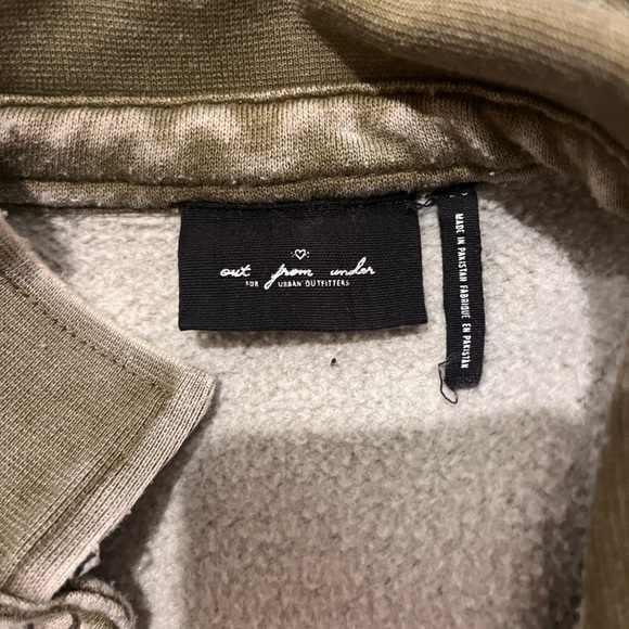 urban outfitters crewneck - Picture 2 of 2